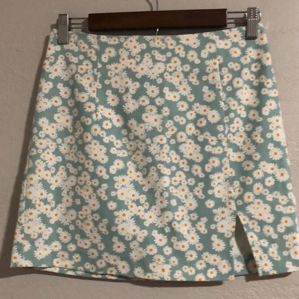 Wild Fable Junior’s Size 6 Short Blue Daisy Floral Zip Up Mini Pencil Skirt